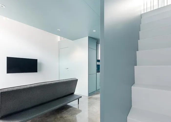 - 800 M Far From Lancetti Station * Milano