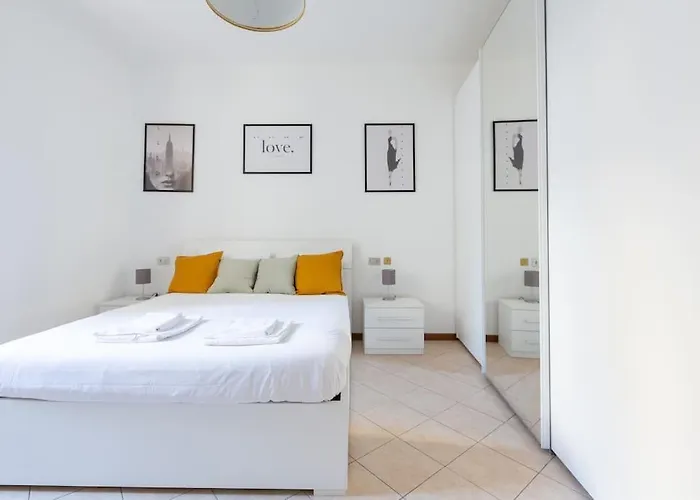 Easytopstay - Porta Garibaldi Cozy Flat Apartmán *