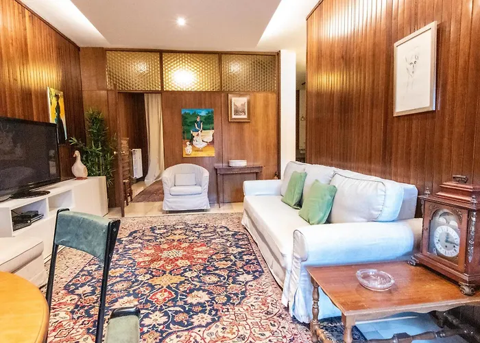 I Host - Govone 100 דירה