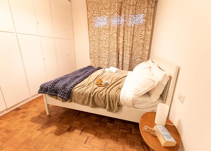 דירה I Host - Govone 100 *