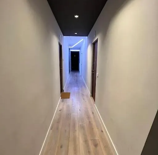 Victory House * Milaan