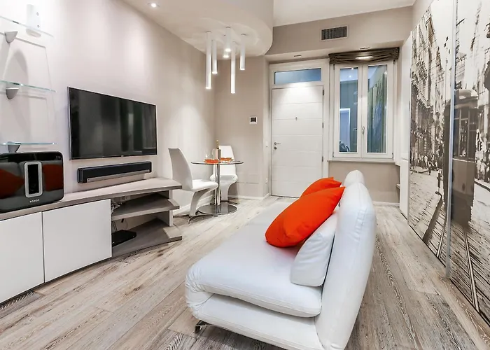 Orange M3 Duomo 12 Min