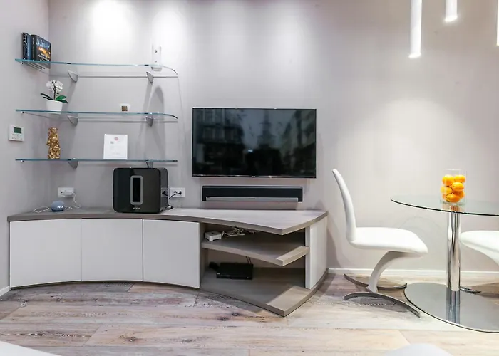 Orange M3 Duomo 12 Min * Μιλάνο