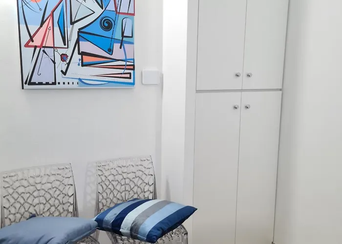 The Palm Sisters - Navigli, Bocconi