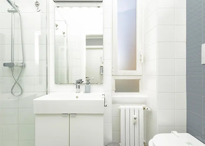 Xenia - Cozy Luminous Flat Near Navigli Apartmán *