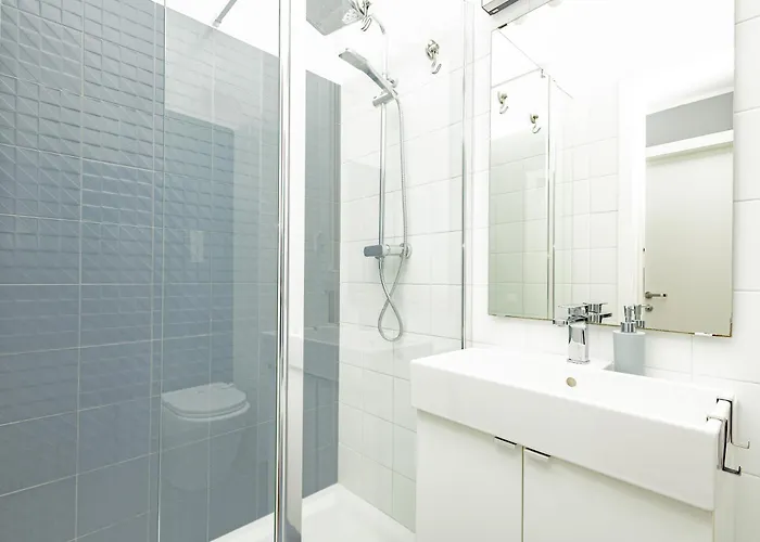 Xenia - Cozy Luminous Flat Near Navigli Διαμέρισμα Μιλάνο