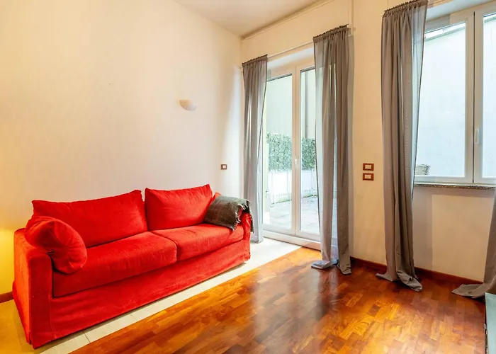 アパート One Bedroom With Terrace Near Duomo ミラノ