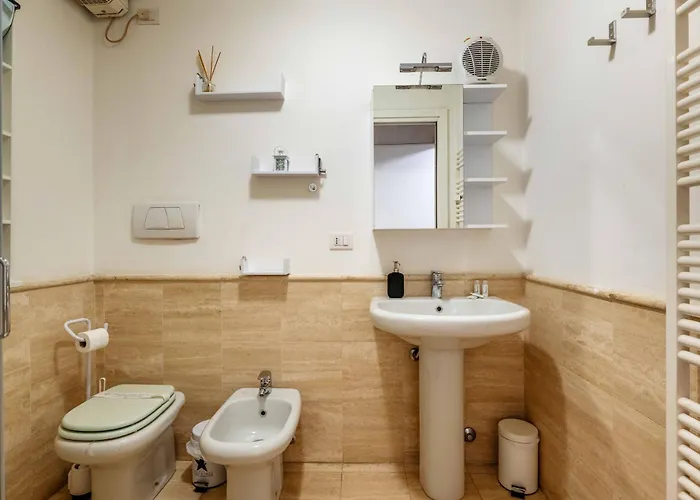 Lejlighed One Bedroom With Terrace Near Duomo *