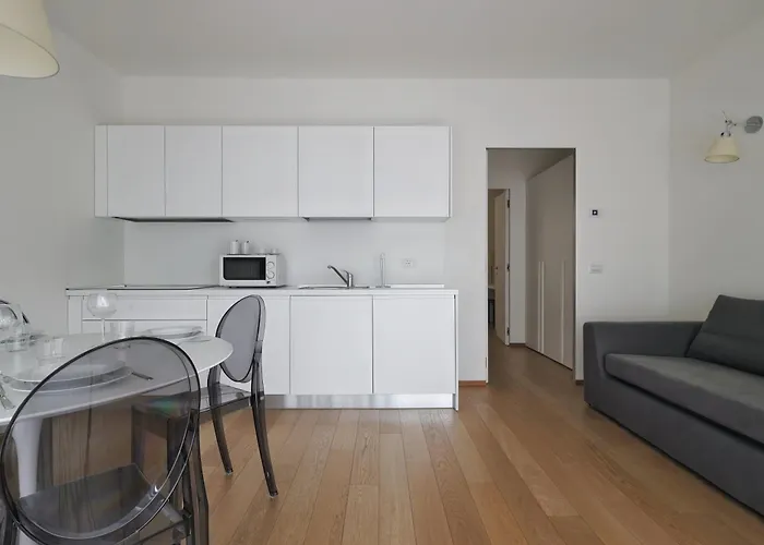 Joivy Welcoming Flats By Corso شقة ميلان