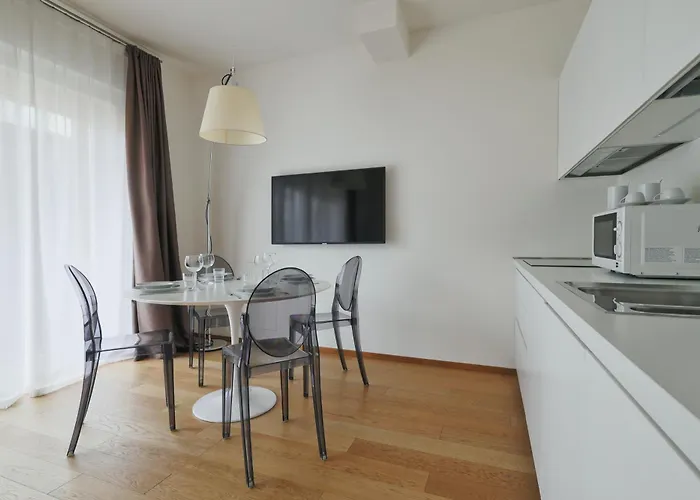 Joivy Welcoming Flats By Corso ميلان