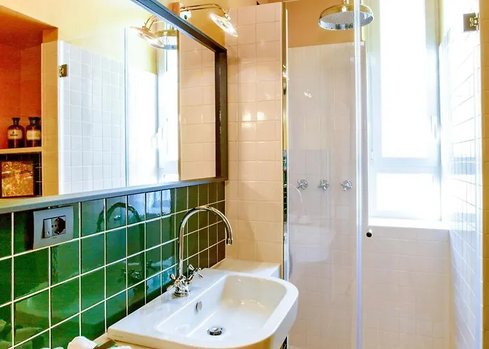 Broggi 22 - Porta Venezia * Milano