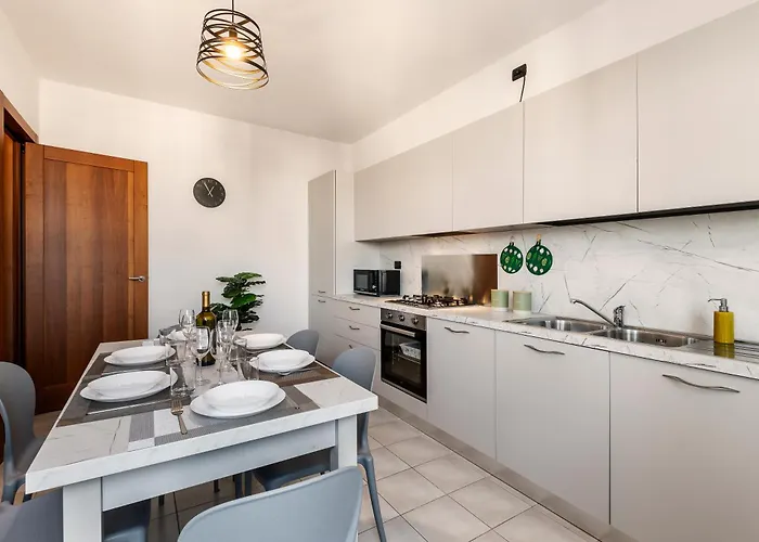 Stayeasy Sesia5 - 4 Bedrooms Penthouse, 2 Baths Appartamento *
