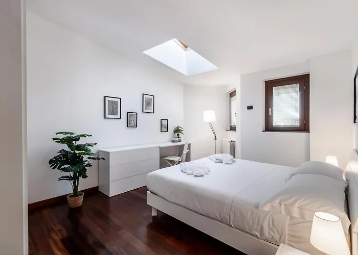Stayeasy Sesia5 - 4 Bedrooms Penthouse, 2 Baths Apartmán