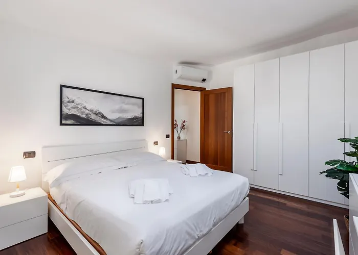 Stayeasy Sesia5 - 4 Bedrooms Penthouse, 2 Baths Appartamento *