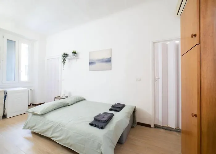 4 Stops From The Center Apartamento Milão