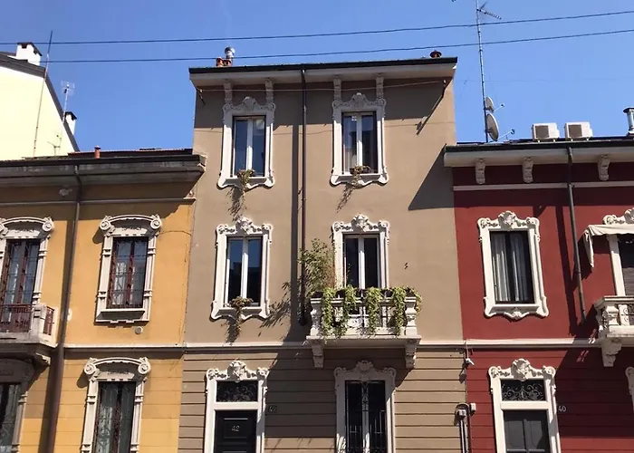 Lippi 42 Single Room's In With Garden Отель Милан