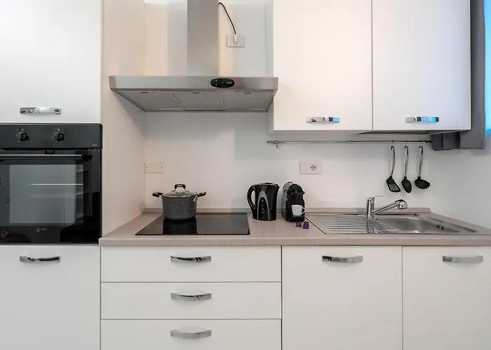 Sansiro-duomo, Exclusive Apartment, Wifi & Netflix Apartament *