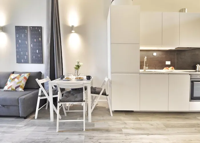 Ihost - Adriatico 6 Milán