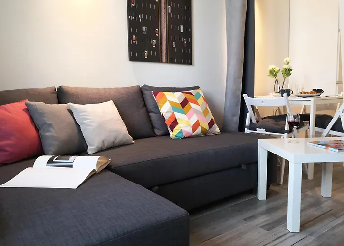 Ihost - Adriatico 6 * Milán