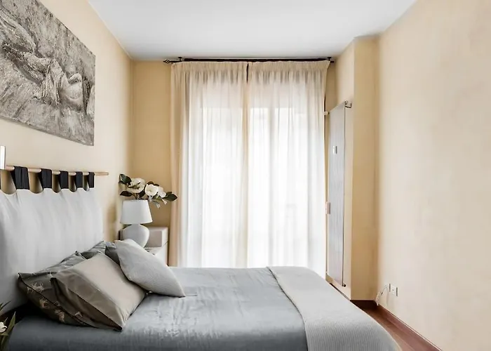 Elegant And Roomy