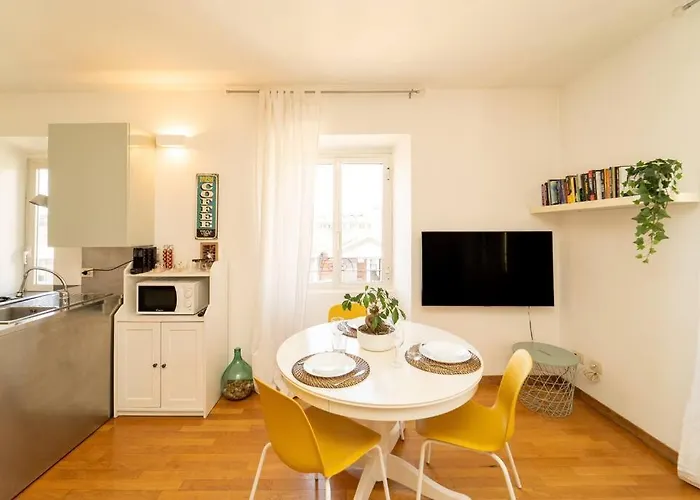 A 15 Min. Dal Duomo 公寓