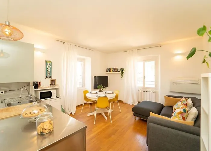 A 15 Min. Dal Duomo * 米兰