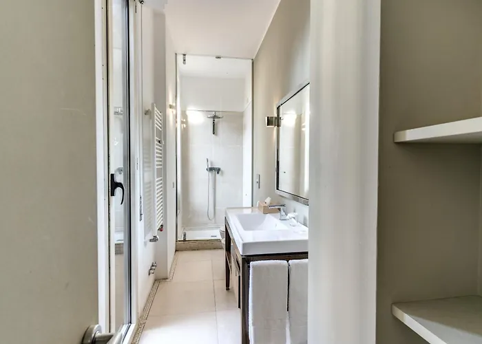 圣特克拉公寓 *