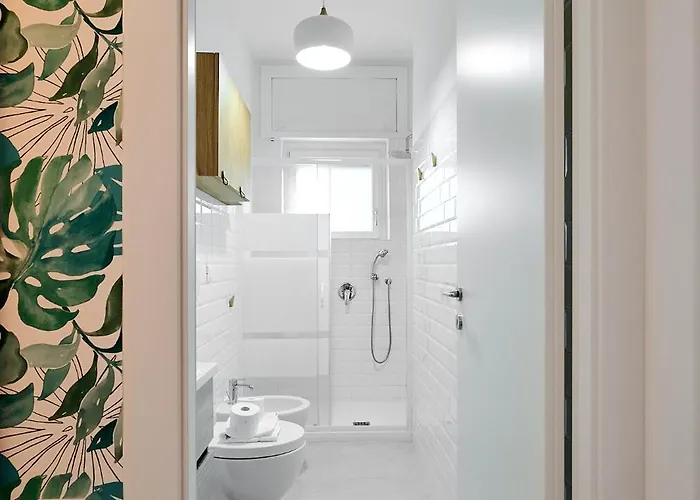 We - Casa Martini, * Milánó