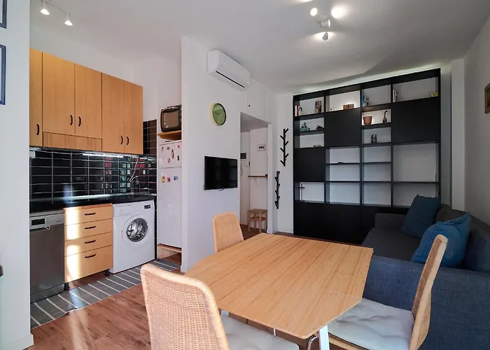 We - Casa Martini, Milánó