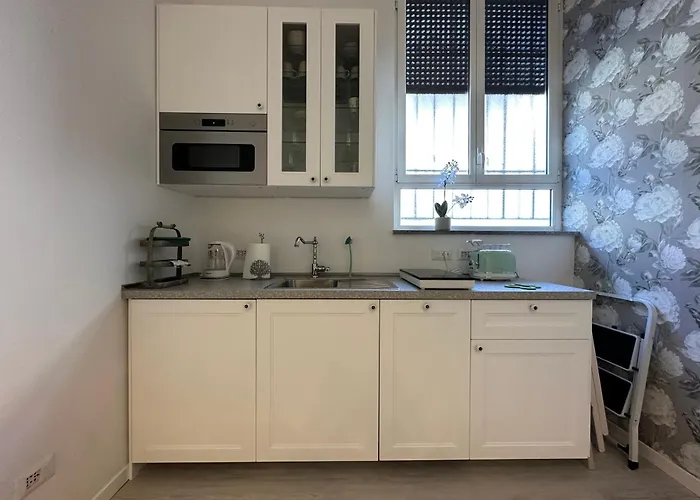 Lägenhet Flowers, A Cozy In Milano