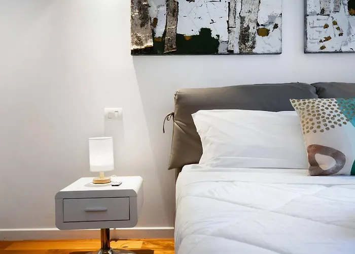 - Comfort Con Terrazza Apartment Milan
