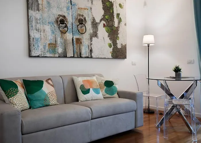- Comfort Con Terrazza Apartment Milan