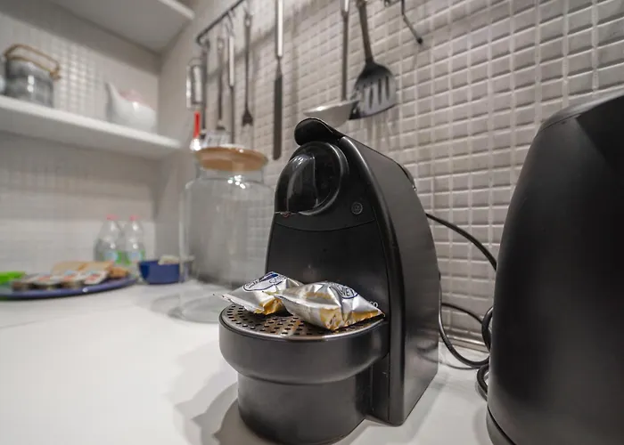 Throat House * Mediolan