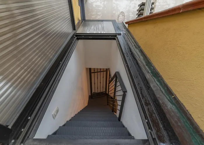 Throat House Apartament Mediolan