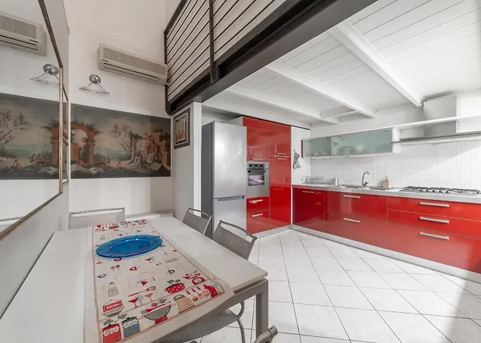 Throat House Apartament