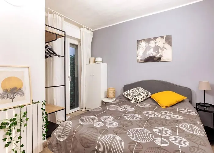 Moscova Moderno E Bilocale Per Coppie * Milano