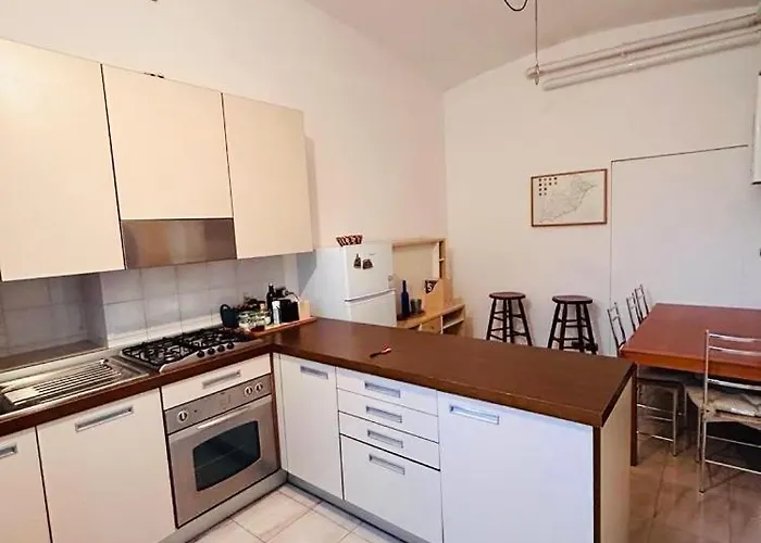 Navigli Very Big And Flats Apartman *