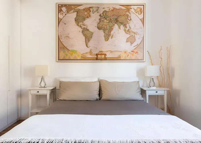 Charming Milanese Aparment * מילאנו