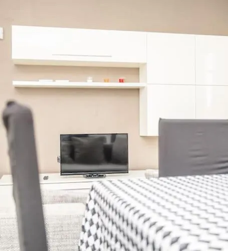 Grazioso In Bicocca Con Ac E Wi-fi * Μιλάνο