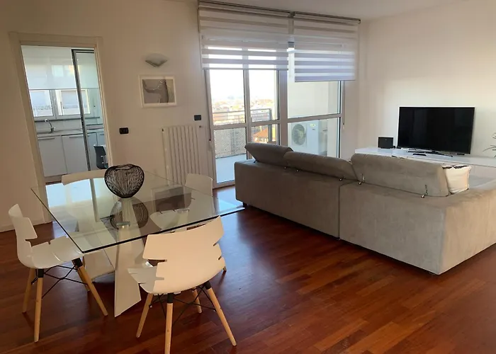 Attico Di Design Zona Navigli/moda,milano *