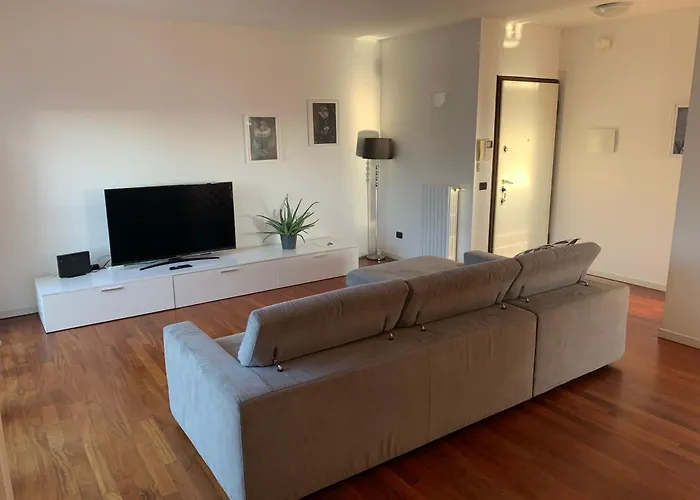 Attico Di Design Zona Navigli/moda,milano Milán