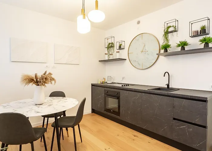 45royal Stylish House Center