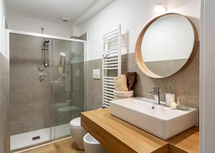 شقة 45royal Stylish House Center ميلان