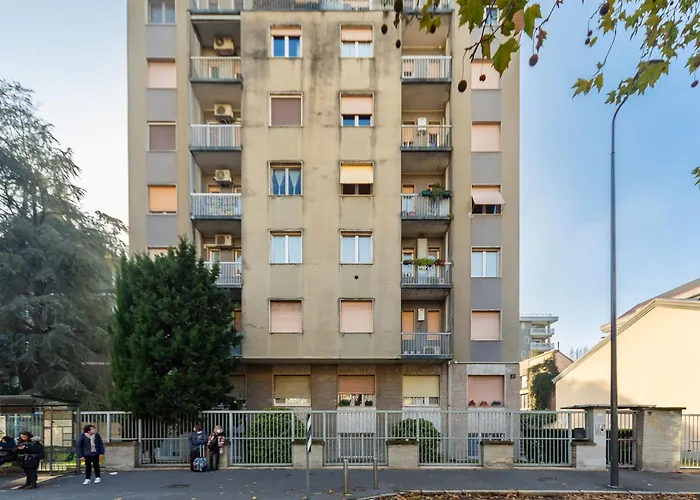 45royal Stylish House Center *