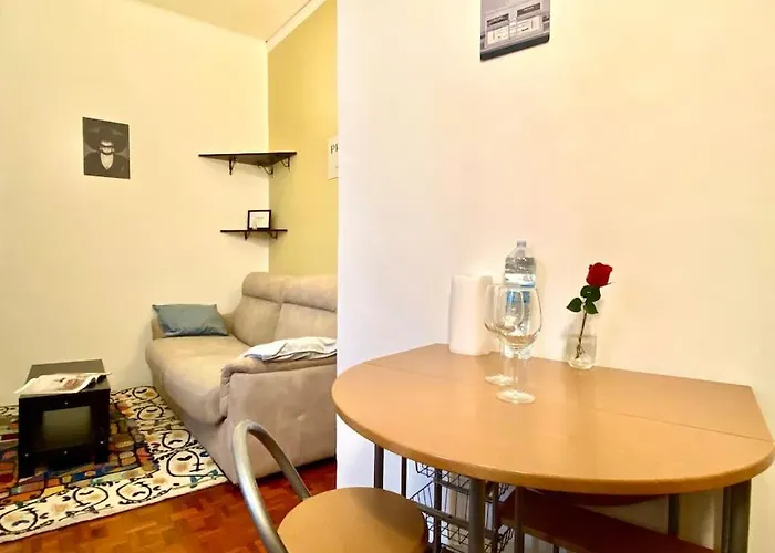 • Cozy House • 10 Min Rho Fiera