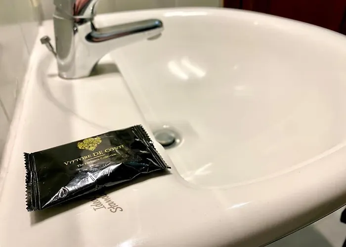 • Cozy House • 10 Min Rho Fiera Apartment *