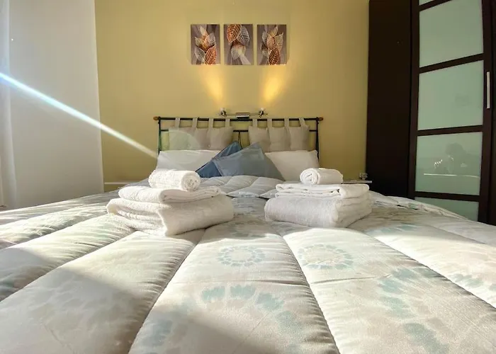 • Cozy House • 10 Min Rho Fiera * Mailand