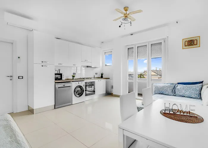 Rog27-large With Transport Close To Home- Apartamento *