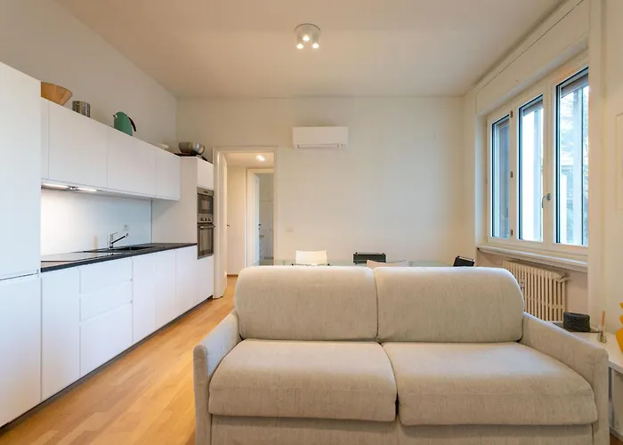 Serra 2br With Terrace By Halldis * Милан