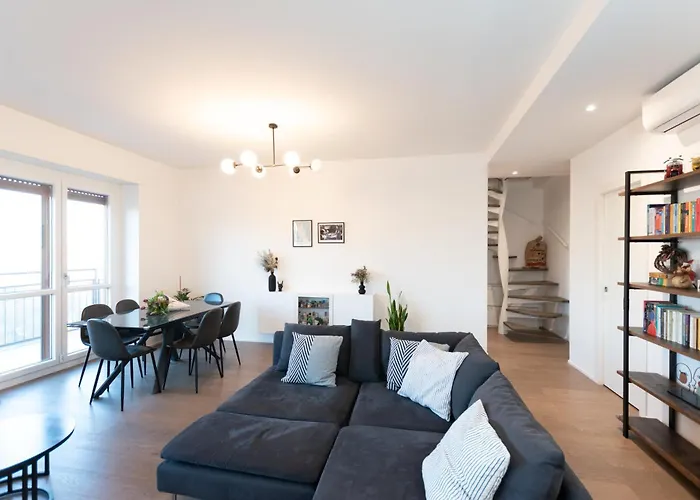 Luxury With Terrace - Napoli 35 Apartmán *